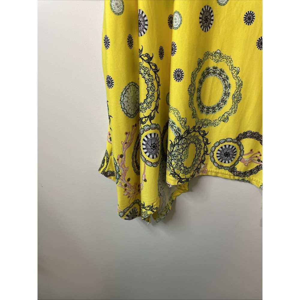 White‎ Mark Women's Large Yellow Medallion Print Pocket Tunic Top Sharkbite Hem - Picture 4 of 12